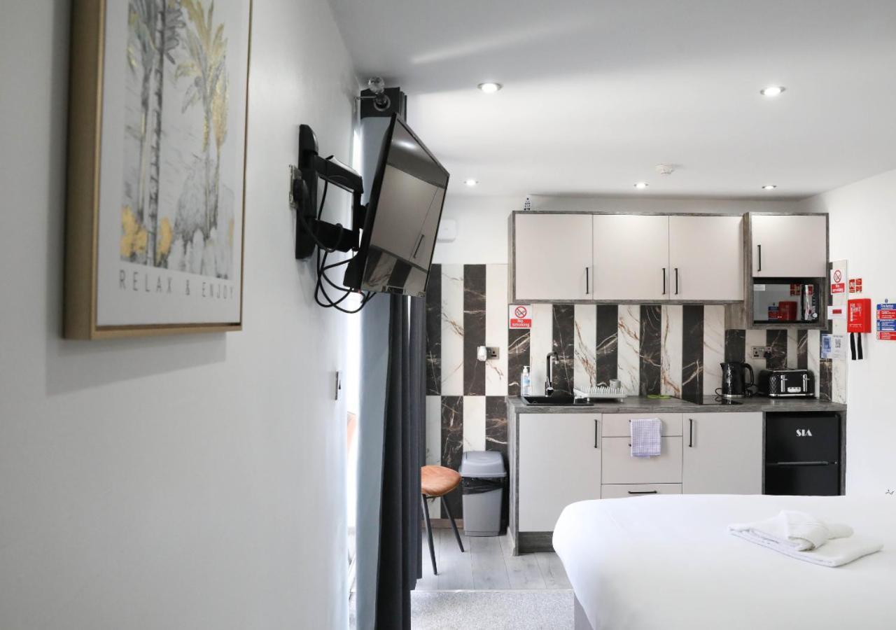 Cb Stays - Private Rooms With Ensuite And Kitchenette In Peterborough Dış mekan fotoğraf