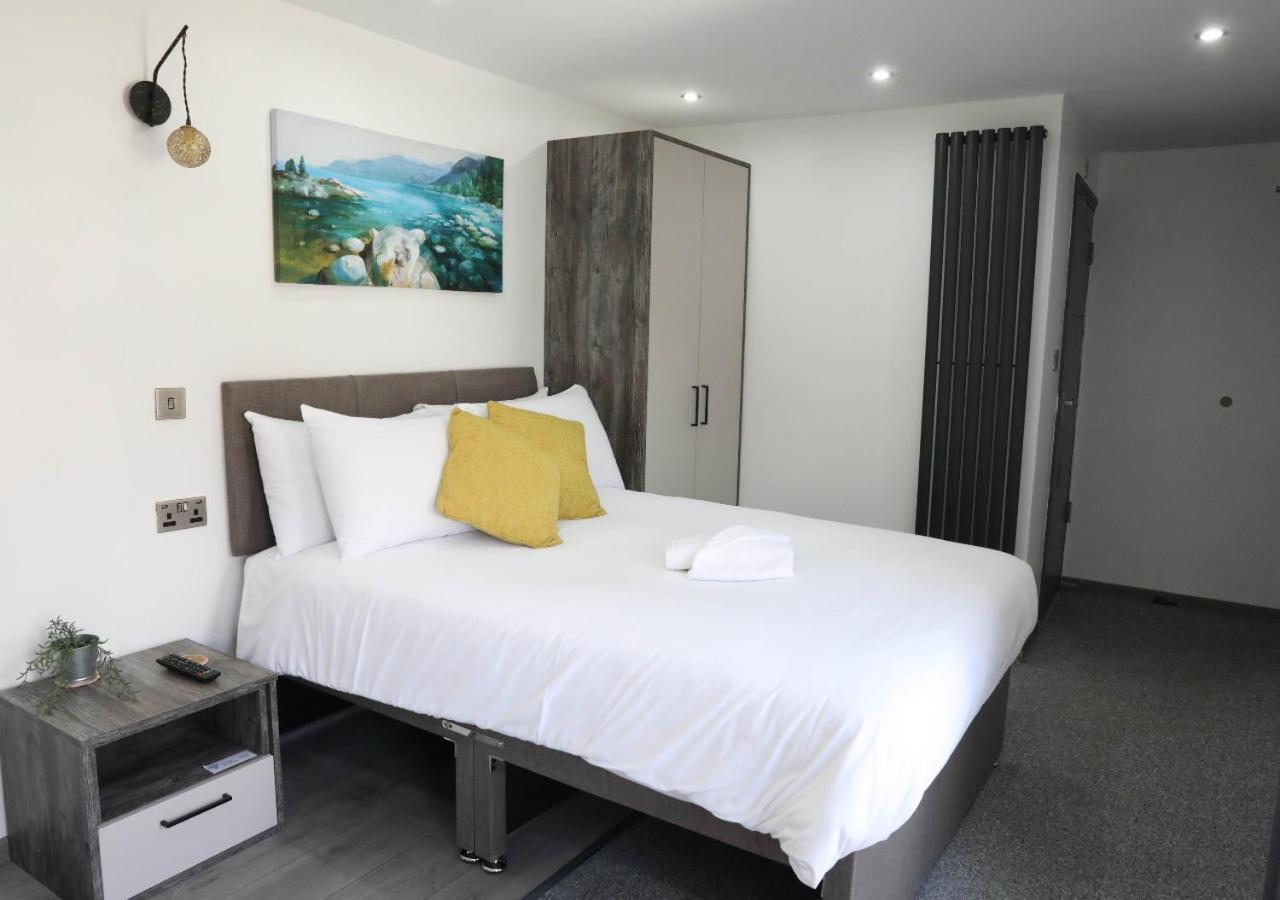 Cb Stays - Private Rooms With Ensuite And Kitchenette In Peterborough Dış mekan fotoğraf